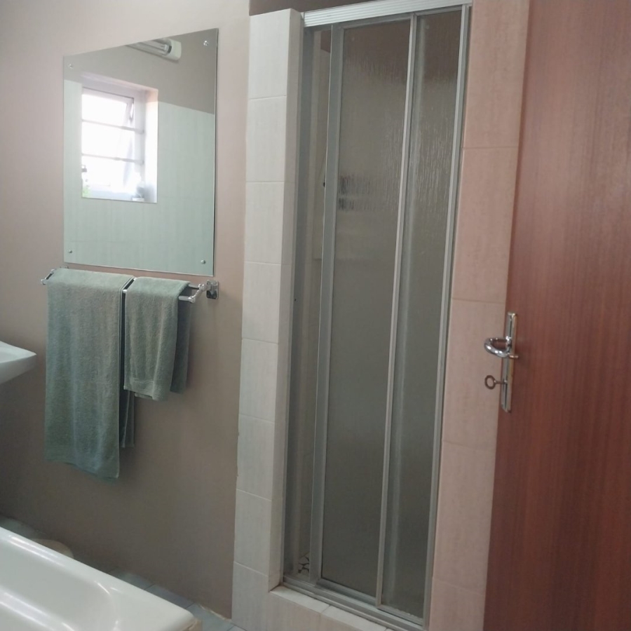 5 Bedroom Property for Sale in El Toro Park Northern Cape